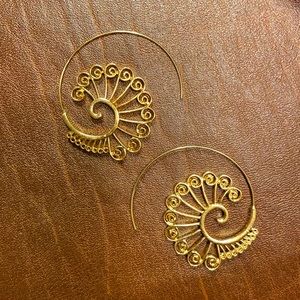 Medium sized bohemian style earrings!